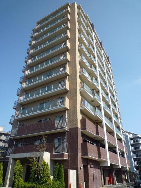 春日部市粕壁東１丁目のマンション