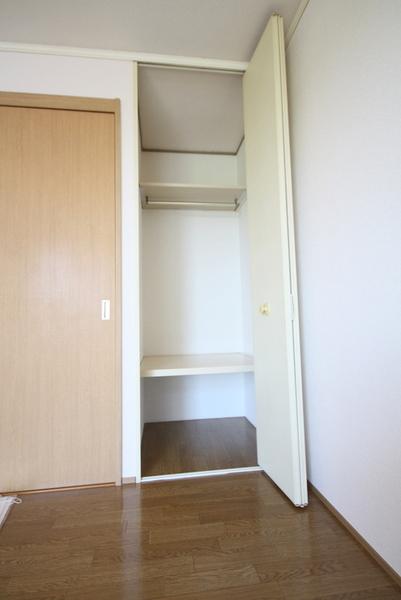 春日部市栄町３丁目のアパート