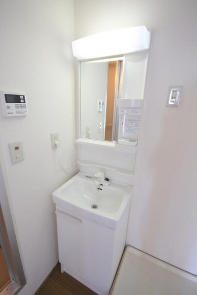春日部市栄町３丁目のアパート