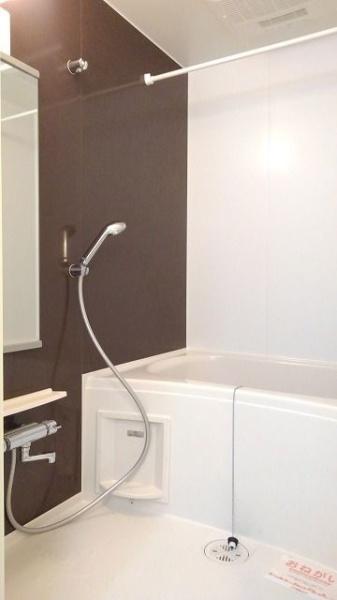 イセソラージュ　Ｄ