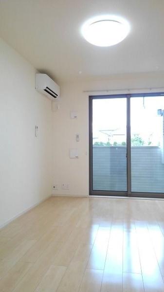 イセソラージュ　Ｄ