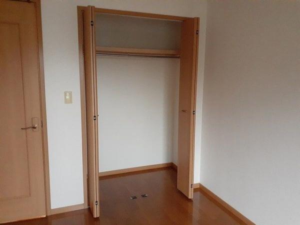 ディグニティー春日部　弐番館