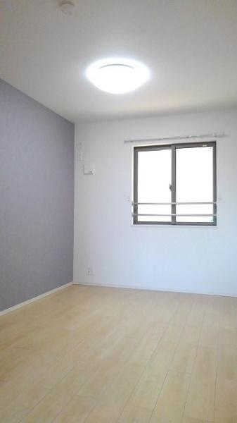 ラ・ルーチェ　ユ　ユ