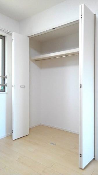 ラ・ルーチェ　ユ　ユ