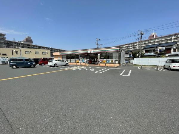 クリエイティブタウン春日部(セブンイレブン谷原2丁目店)