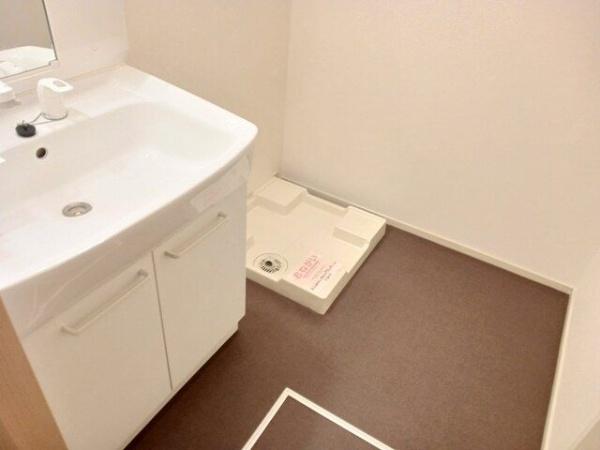 サニー　クレストＡ
