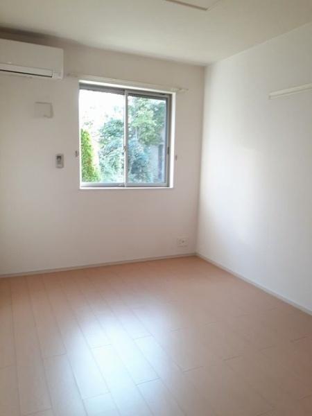 春日部市藤塚のアパート