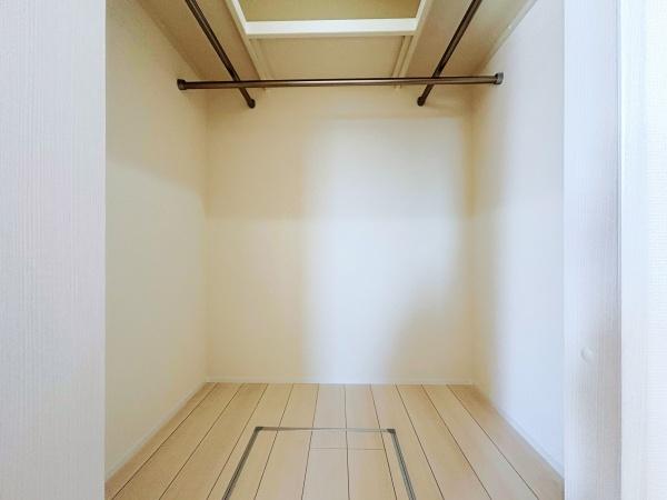 コラージュ春日部