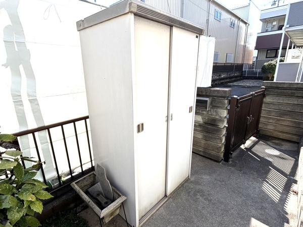 梅田本町貸家