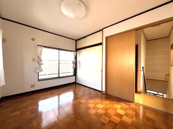 梅田本町貸家