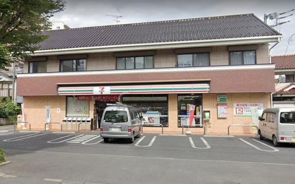 イセソラージュ D(セブン-イレブン春日部市粕壁東3丁目店)