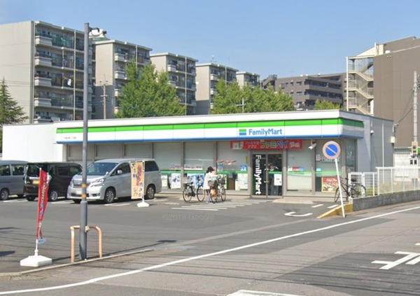 SGクレストせんげん台(ファミリーマート千間台西一丁目店)