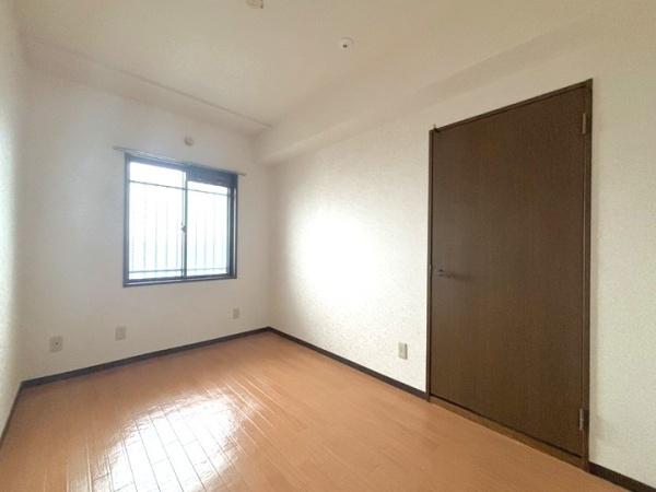 春日部市南３丁目のマンション