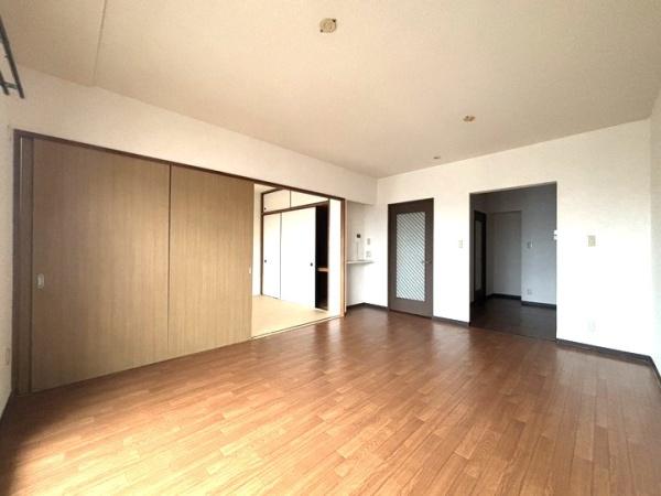 春日部市南３丁目のマンション