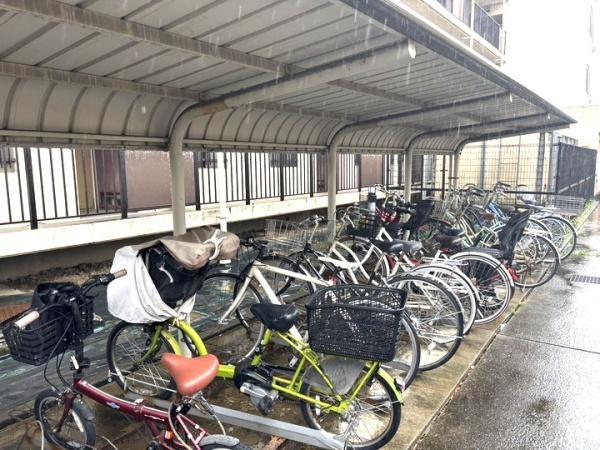 春日部市南３丁目のマンション