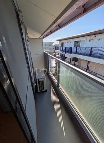 クレスト・センバ