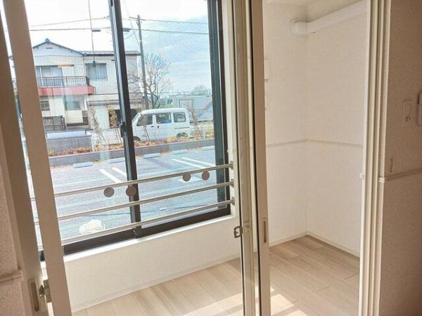 シャルール