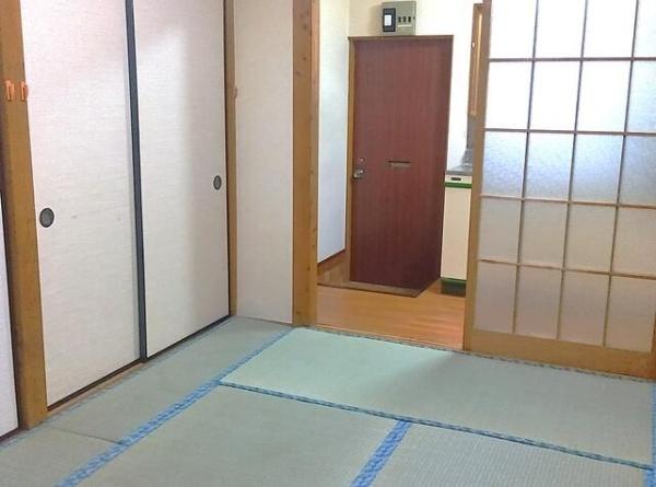 ティーアイハイツ