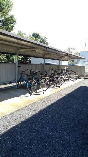 春日部市赤沼のアパート