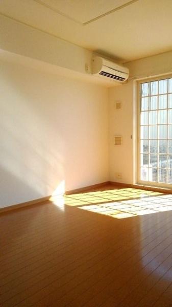 春日部市赤沼のアパート