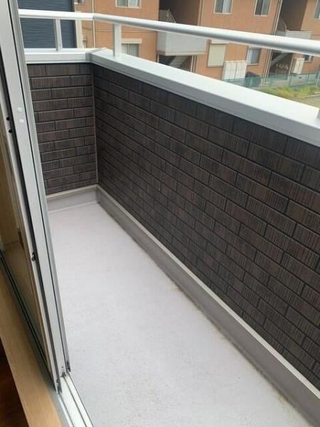 グランソフィア備後東7丁目 D号棟(バルコニー)