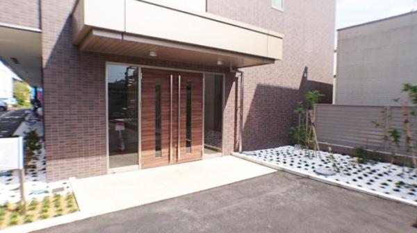 VILLA MISTRAL(エントランス)