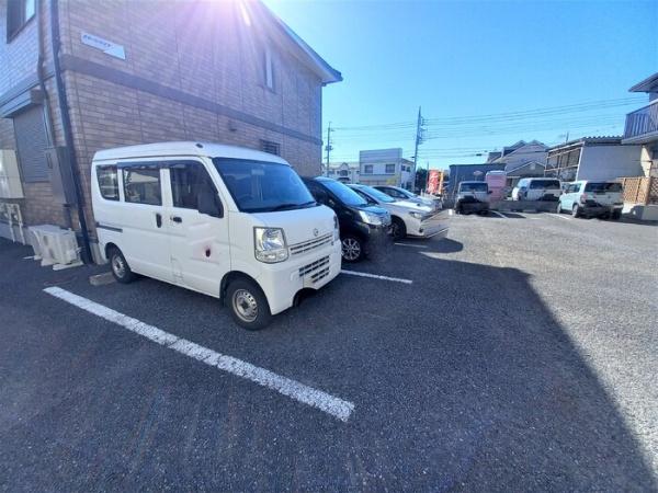 グリーンハイツ(駐車場)