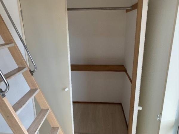 ＹＵＫＩＧＵＮＩ　ＫＡＳＵＫＡＢＥ