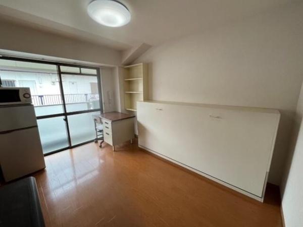 クレスト・センバ