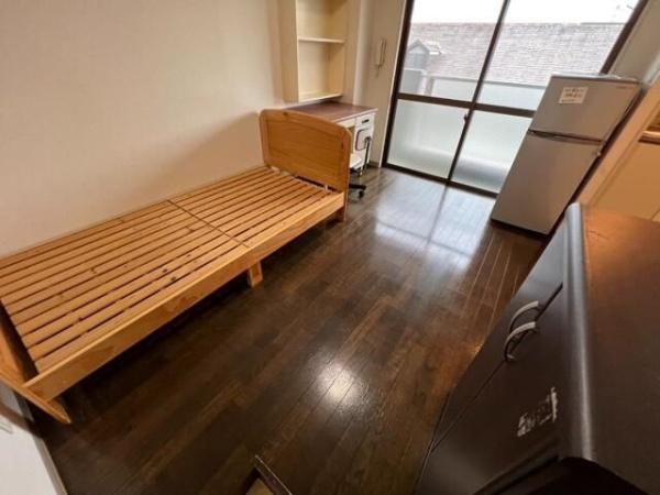 クレスト・センバ