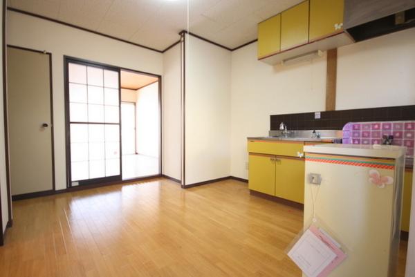 コスモハイツ（粕壁）