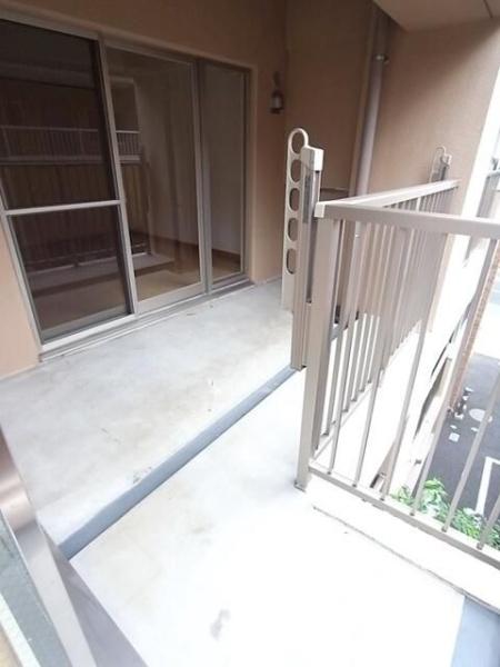 ＢＥＣＫ　ＥＡＳＴ