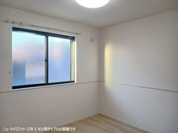 春日部市内牧のアパート