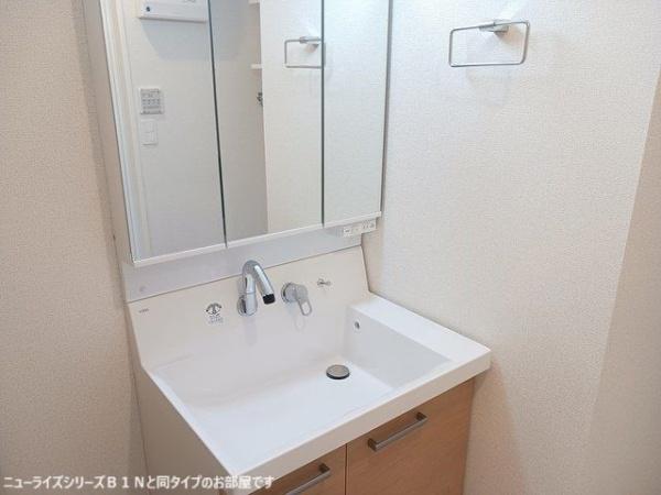 春日部市内牧のアパート