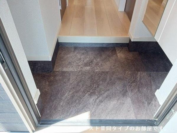 クルタ　ラプシ