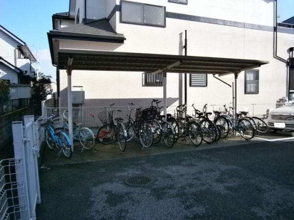 スリーゼハイツ
