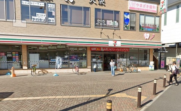 リーベ　レーベン(セブン-イレブン越谷大袋駅西口店)