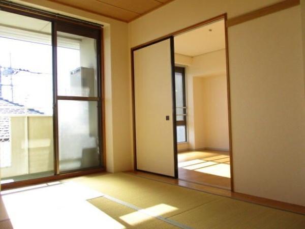 クリスタル岩槻