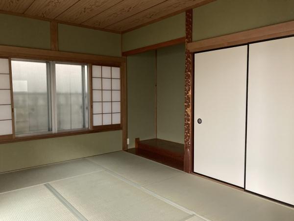 岸町３丁目貸家
