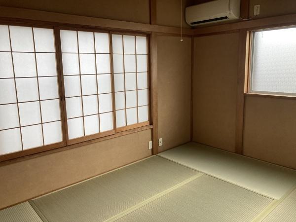 岸町３丁目貸家