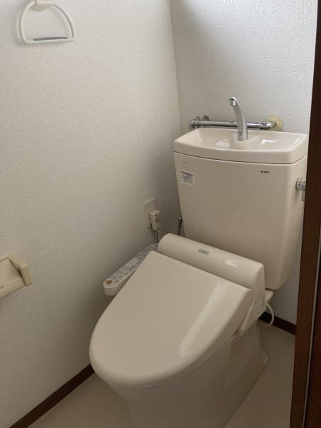 岸町３丁目貸家