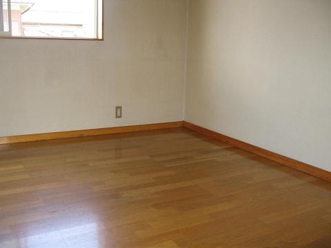 ヴィレッジ弐番館