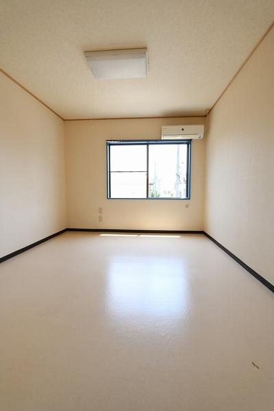 学園ハイツB