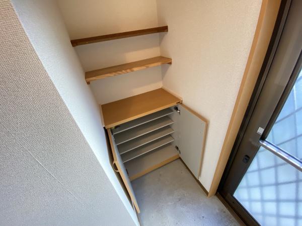 吉岡貸家