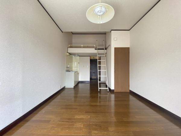 ロイヤルハイツ吉岡