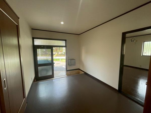 吉川2丁目貸家