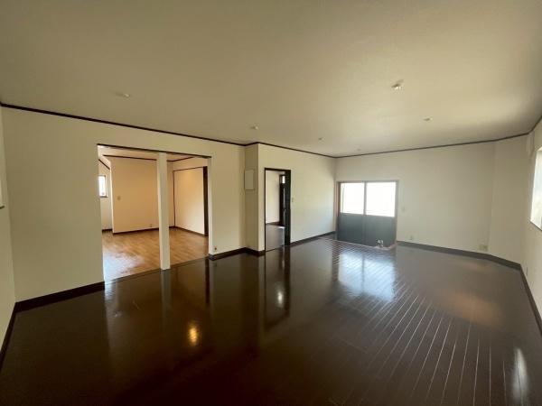 吉川2丁目貸家
