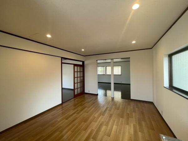 吉川2丁目貸家