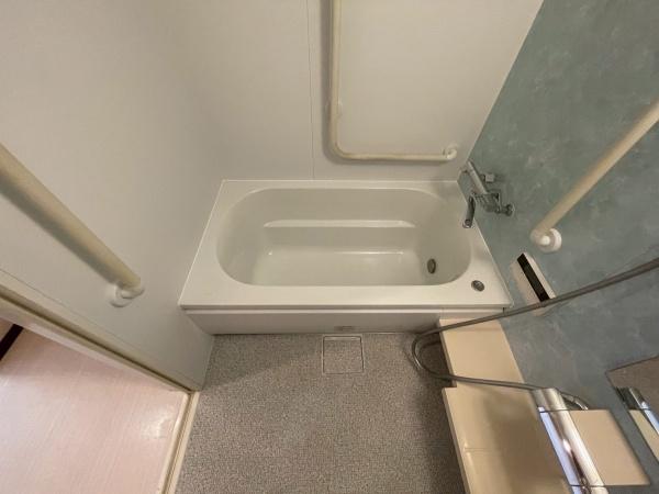 吉川2丁目貸家