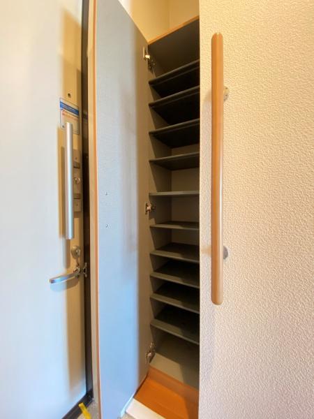 シャルマンドミール